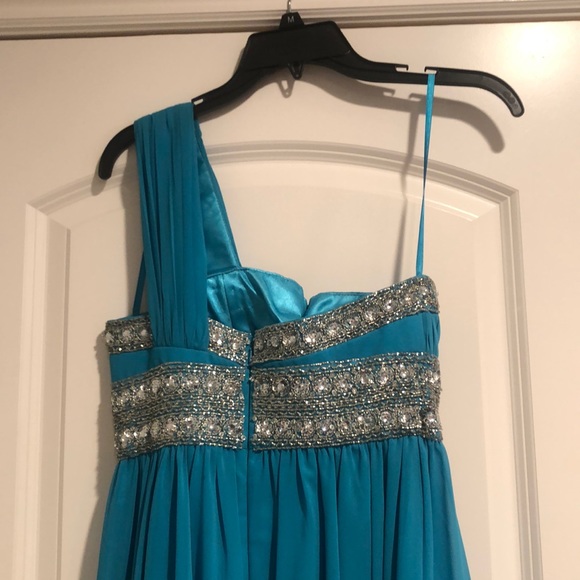 May Queen Couture Dress - Picture 3 of 6